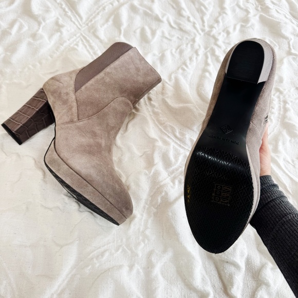 Donald Pliner Labell Platform Bootie Size 11M New - Picture 7 of 8